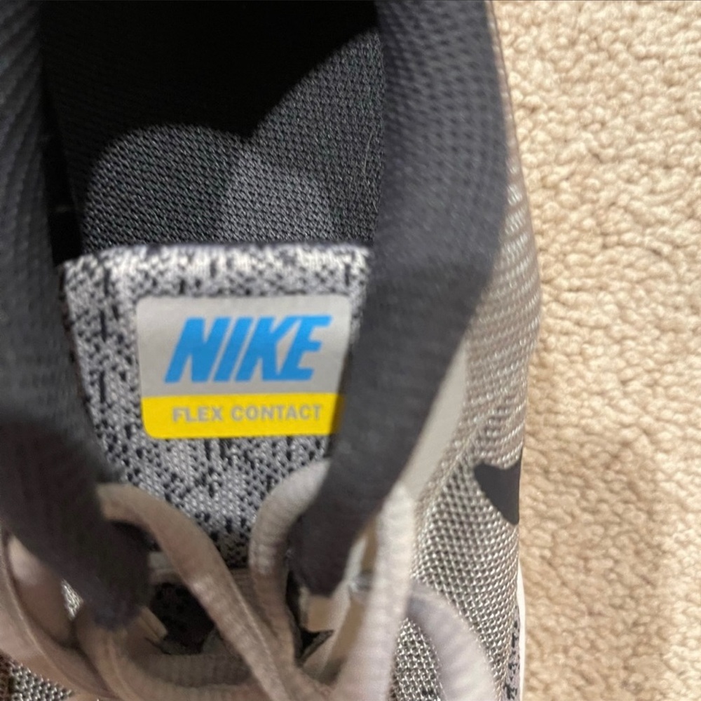 Nike Flex Contact Like New Size 7